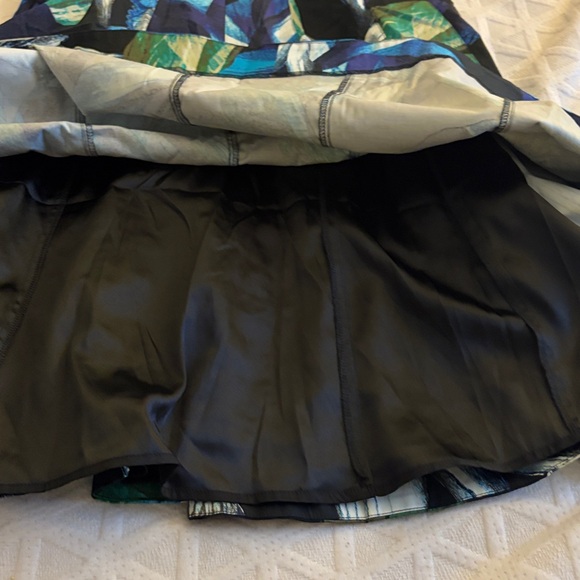 White House Black Market Blue & Green Leaf-Print Midi Dress - Picture 8 of 8